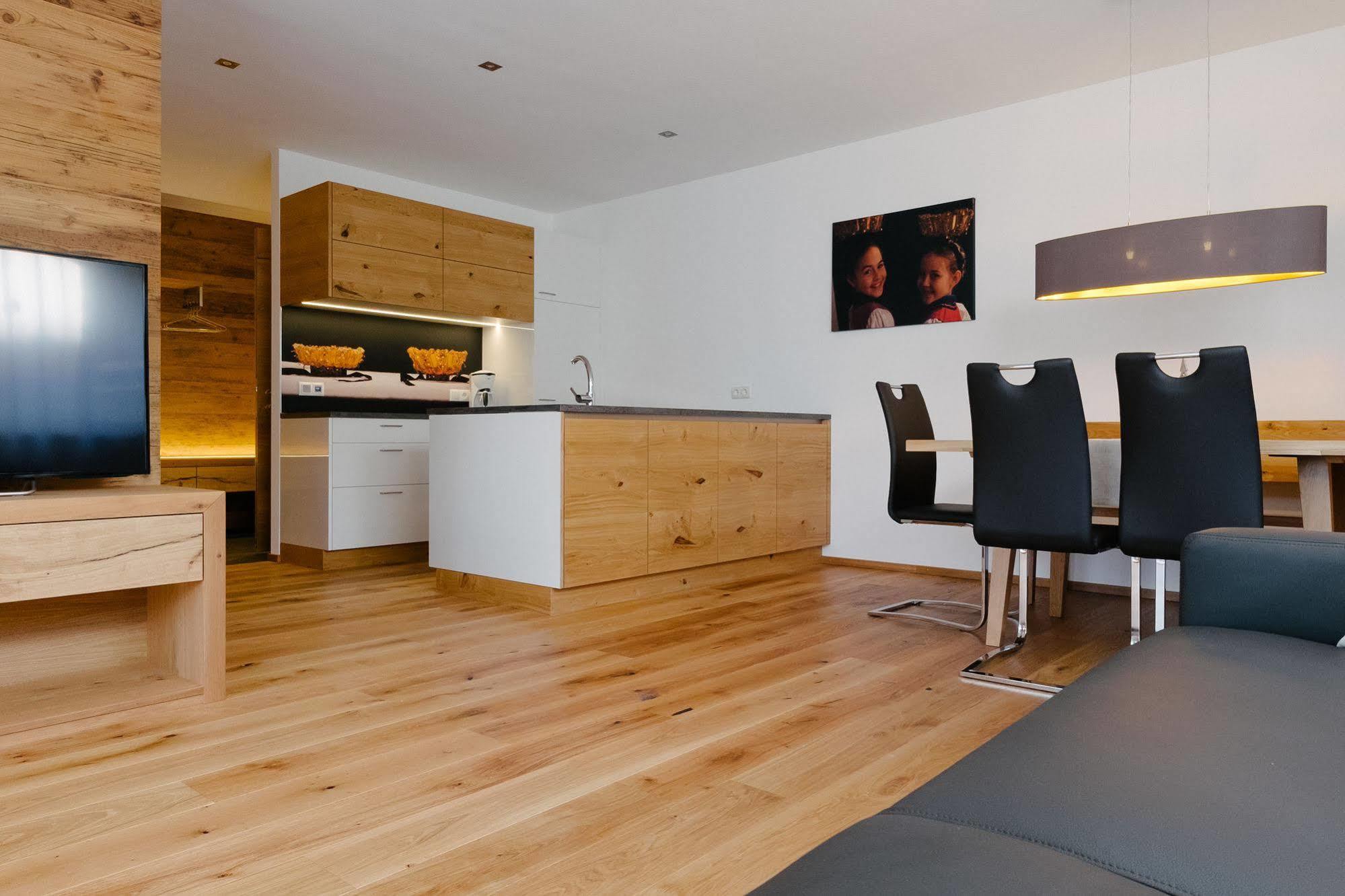 Kanis Appartements Schoppernau Exteriér fotografie